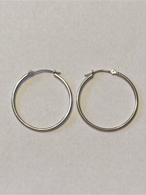 14k White Gold  Hoop Earrings